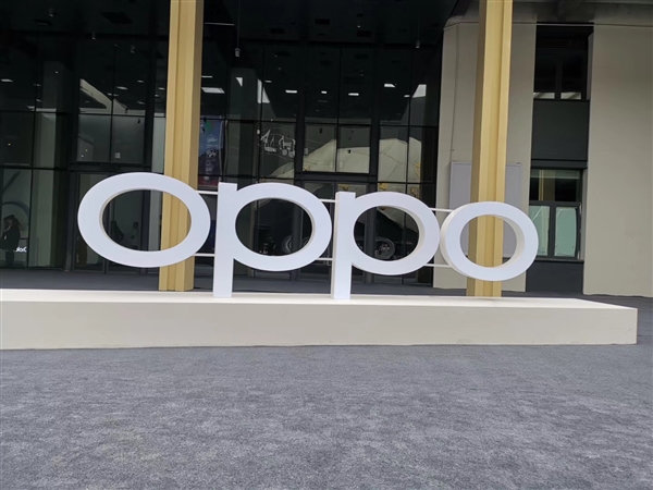 全球最薄折叠机！OPPO Find N5渲染图出炉：对称式潜望三摄设计富联平台|富联娱乐注册登录缩略图